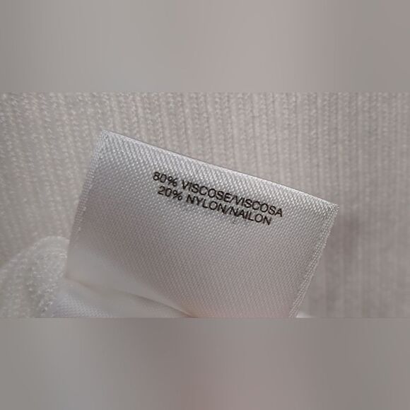 Anne Klein white top with gold buttons - Picture 5 of 8